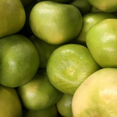 Pomelo. Yeşil pomelo