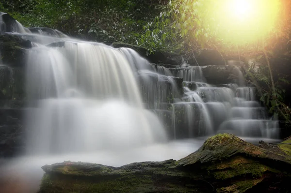 Mun-Dang şelale Petchaboon ili, Tayland