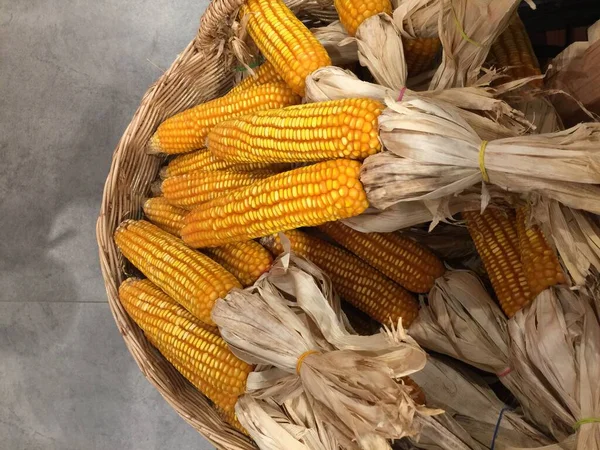 Corn Cob Wicker Basket — Stock Photo, Image