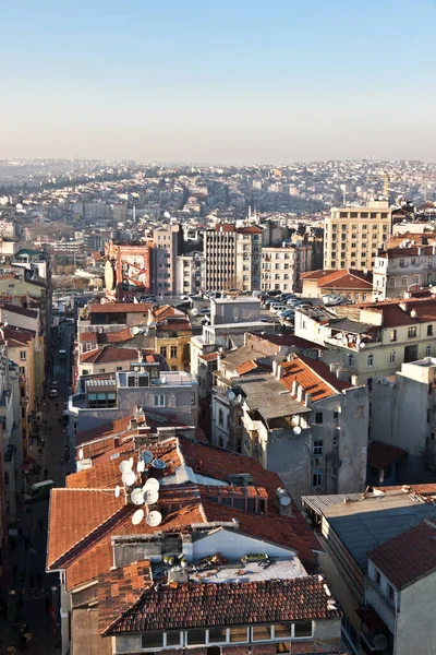 Şehrin genel bir manzarası. İstanbul, 3 Ocak 2012, Türkiye