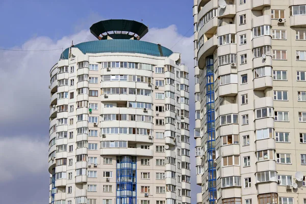Современная Жилая Многоквартирная Башня Москве — стоковое фото