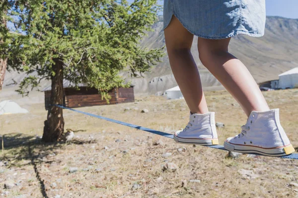 Slackline yaz dağ Park