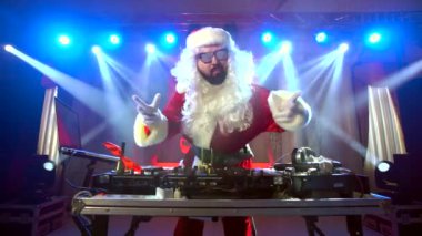 DJ Noel Baba bazı Noel olay kadar karıştırma.