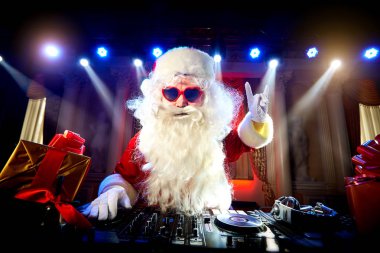 DJ Noel partisinde Noel karıştırma