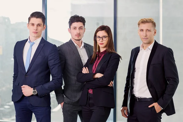 Porträtt av en grupp företagare. Business-team i en offic — Stockfoto