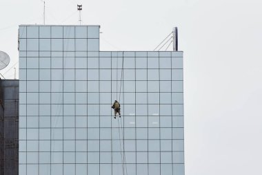 Yüksek binalar gökdelenler çalışmalarına yüksek irtifa