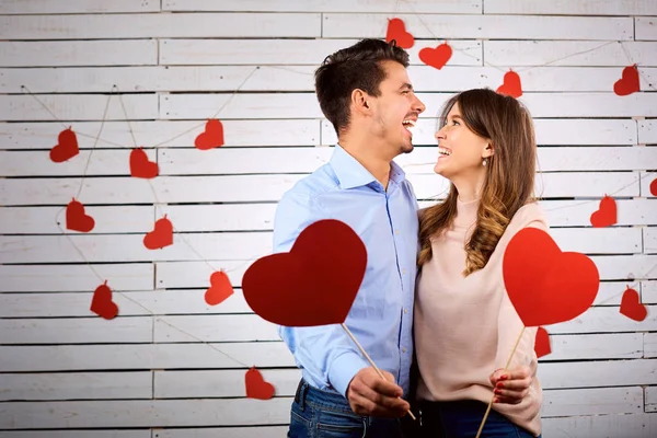 Una pareja amorosa con corazón . —  Fotos de Stock