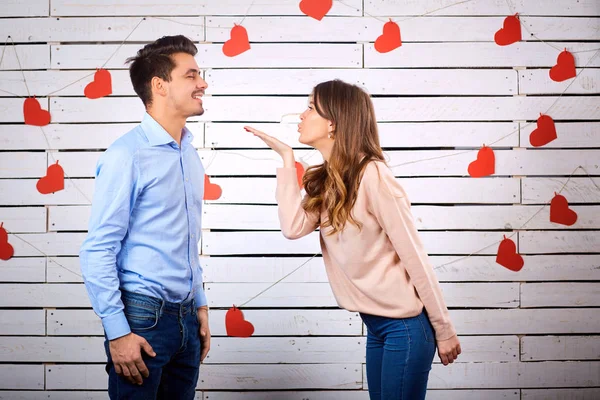 Coppia giovane a San Valentino . — Foto Stock