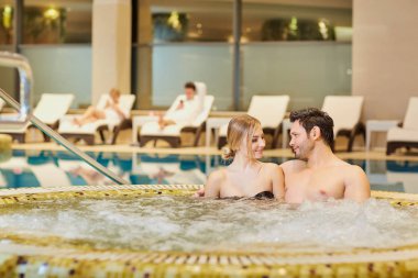 Çift mayolu spa merkezi dinlenme Havuzu