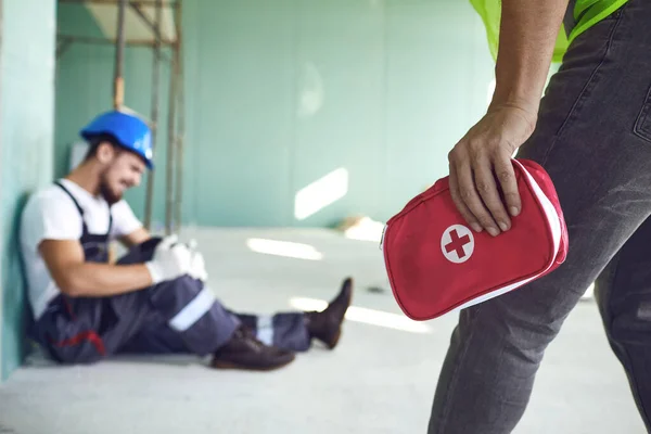 Construction worker accident with a construction worker. — Stock Photo, Image