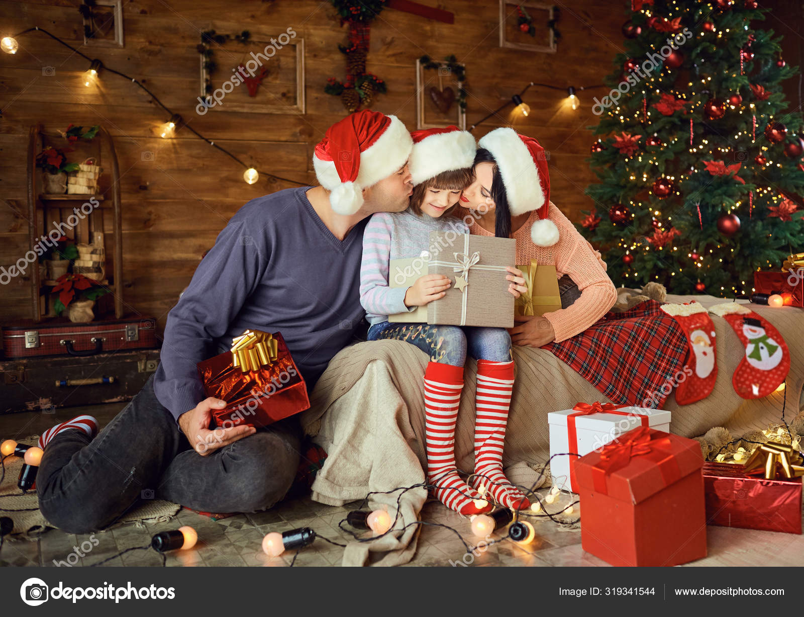 Fotos de Natal em familia, Imagens de Natal em familia sem royalties |  Depositphotos