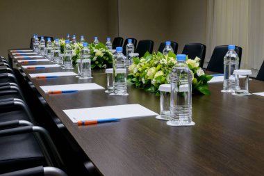 Ofis Merkezi toplantı salonu                          
