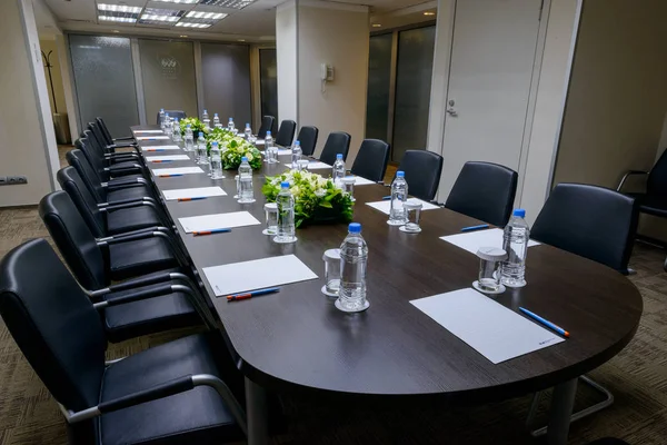 Salle de réunion dans le centre de bureau — Photo