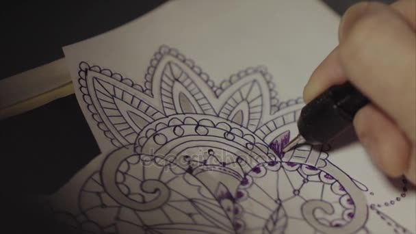 Tatouage dessin maître croquis gros plan — Video