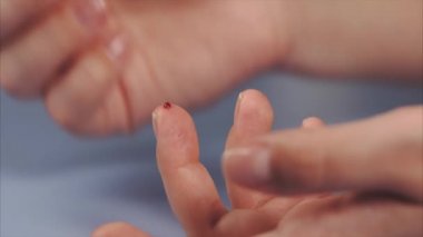 Doktor yapım kan şekeri testi. Klinikte test diyabet