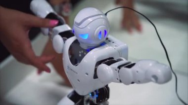 Togliatti, Rusya - 21 Temmuz 2017: Antropomorfik robot Ubtech