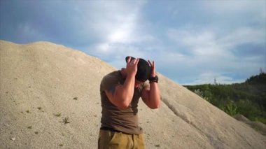 Adam germe ve nefes egzersizleri sırt kasları ısıtır