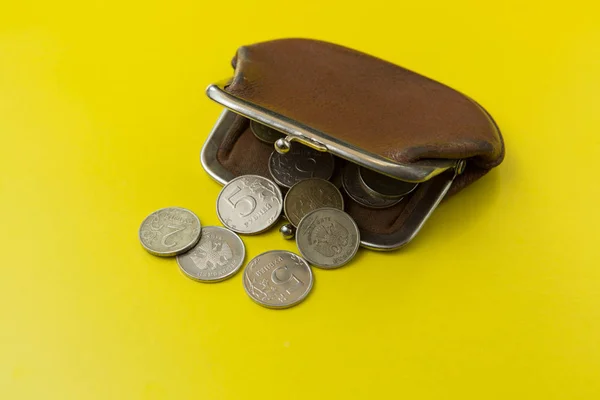 Eski m-cüzdana mali tutulur