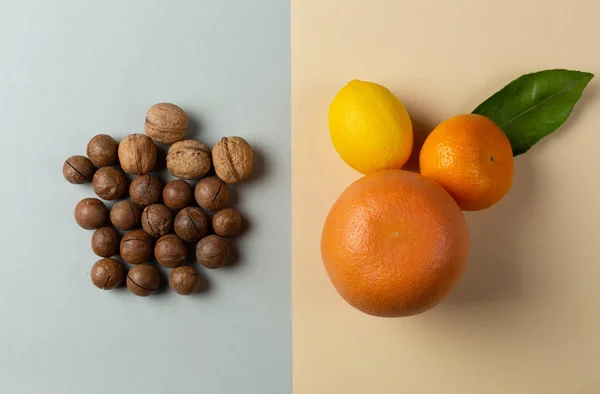 Üst görünüm, arka planda olgun meyveler