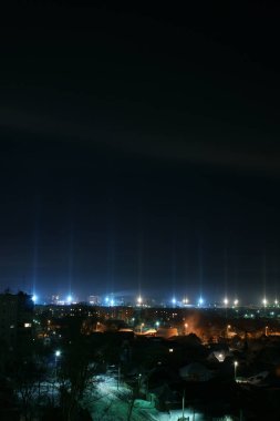 Şehirde gece.