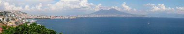 Napoli ve körfezinin panoramik manzarası