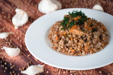 Buğday lapası sebze ve et ile