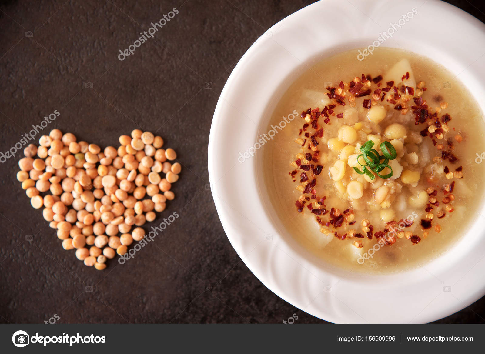 Sopa De Pimenta Vermelha Picante. Sopa Tradicional De Caraíba Ilustração  Stock - Ilustração de popular, delicadeza: 267122541, image size:1600x1168