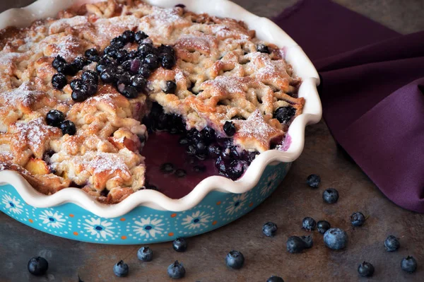 Ev yapımı yaban mersini turtası, gevrek ve sulu