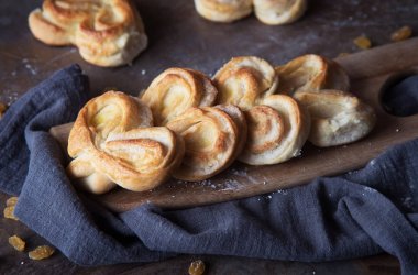 Ahşap oyun tahtası ev yapımı sıcak buns