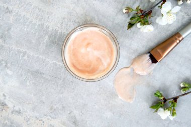 Doğal Ev Yapımı Nemlendirici Yüz Maskesi. Kopya alanı ile Güzellik Konsepti.