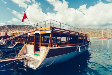 Güzel ahşap gemi Ege Denizi, Türkiye'de. Bay Türk tekne