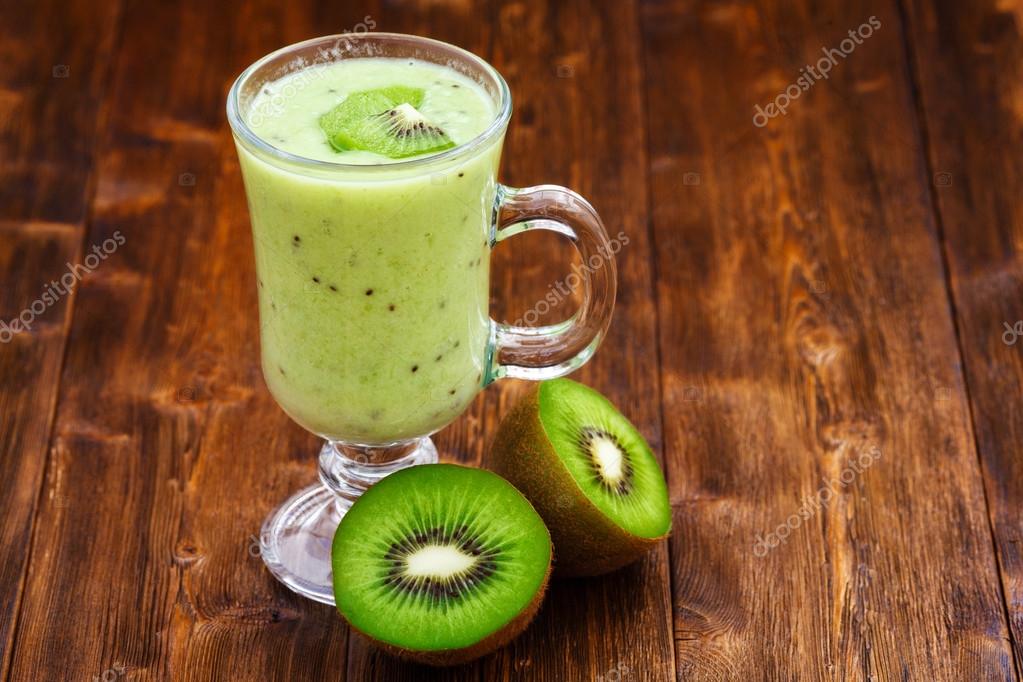 Licuado de kiwi con leche