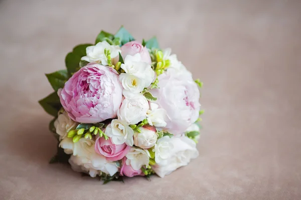 Primo piano di bel bouquet da sposa — Foto Stock