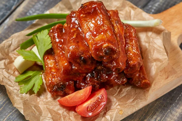 Izgara domuz soslu pirzola ve bal karamelize