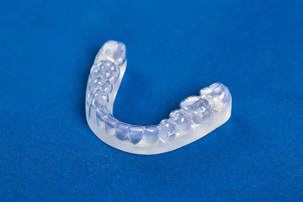 Aparato de alineación del entrenador dental pre-ortodóncico — Foto de Stock