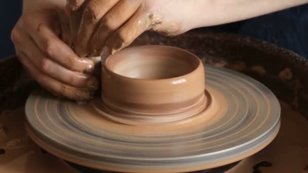 Neriyagi 或 nerikomi 陶色粘土。创建罐子或花瓶 — 图库视频影像