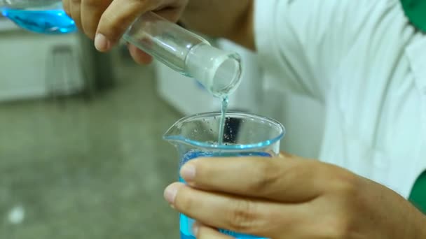 Medical Laboratory Test Tool Liquid — Stock Video