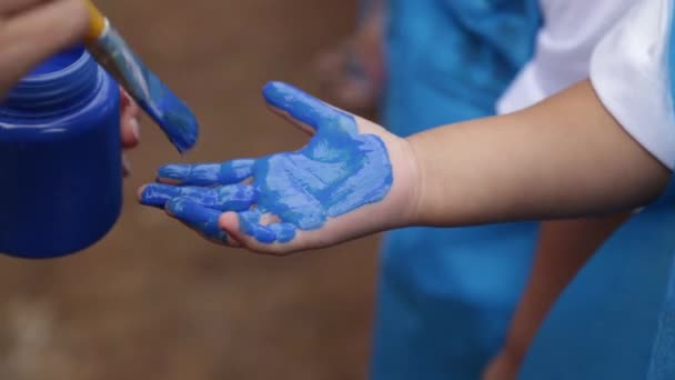 Artistas Infantiles Pintados Mano — Vídeos de Stock
