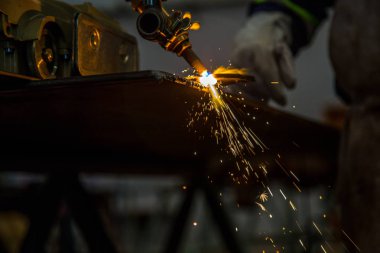 kıvılcım Sanayi üretim adam