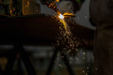 kıvılcım Sanayi üretim adam