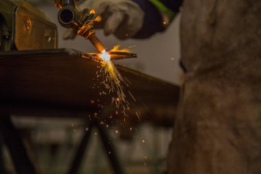 kıvılcım Sanayi üretim adam