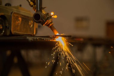 kıvılcım Sanayi üretim adam