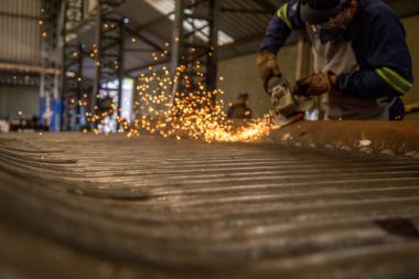 kıvılcım Sanayi üretim adam