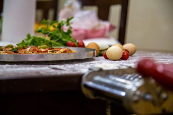 Пицца ржавая — стоковое фото