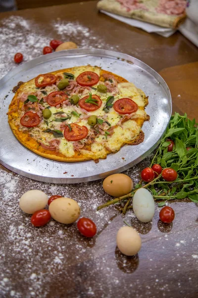 Pizza rustikal brasilianisch — Stockfoto
