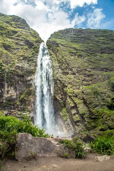Serra da canastra Brezilya Parkı Ulusal danta düşüyor