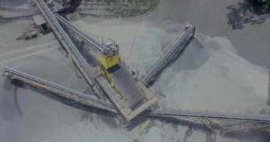 Taşıyıcı bandı mayın hattı kaya taşımacılığı
