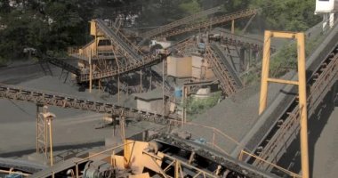 Taşıyıcı bandı mayın hattı kaya taşımacılığı