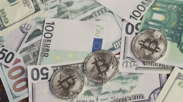 Bitcoin argent tombe sur les dollars et l'euro. Argent — Video