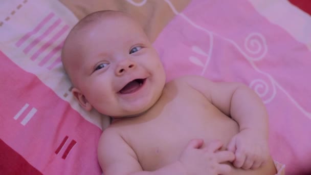 Happy baby on back — Stock Video